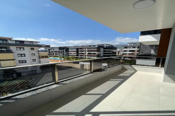 Discover Luxurious Living in Alanya's Oba Neighborhood: New 3+1 Penthouse Duplex Apartments for Sale