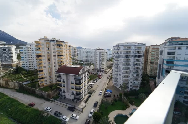 Extraordinary Luxury 1+1 Apartment in Sought-After Mahmutlar, Alanya