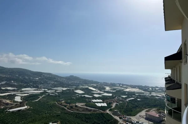 Experience Ultimate Luxury Living with Stunning Views: 2+1 Apartment in Kargicak