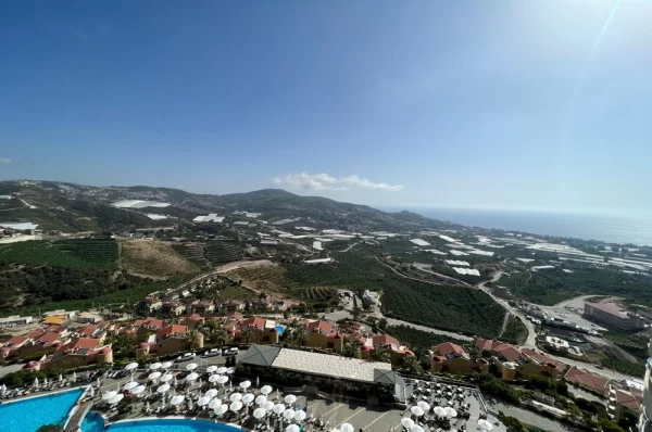 Experience Ultimate Luxury Living with Stunning Views: 2+1 Apartment in Kargicak