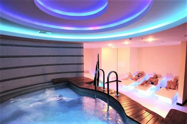 Experience Ultimate Luxury Living with Stunning Views: 2+1 Apartment in Kargicak