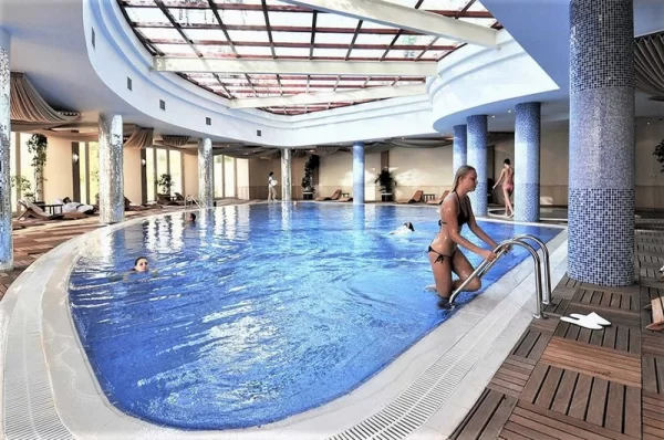 Experience Ultimate Luxury Living with Stunning Views: 2+1 Apartment in Kargicak