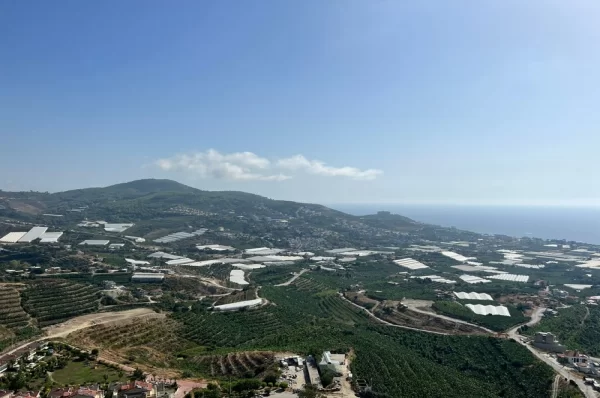 Роскошные апартаменты 2 плюс 1 с потрясающими видами в Каргыджаке