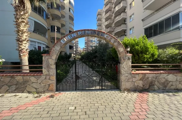 Stunning Sea and City Views: Luxurious 2+1 Apartment in Alanya Mahmutlar