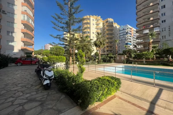 Stunning Sea and City Views: Luxurious 2+1 Apartment in Alanya Mahmutlar