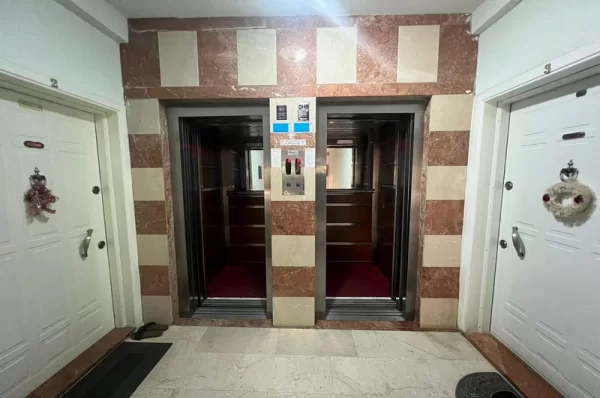 Stunning Sea and City Views: Luxurious 2+1 Apartment in Alanya Mahmutlar