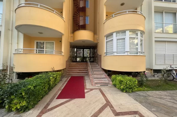 Stunning Sea and City Views: Luxurious 2+1 Apartment in Alanya Mahmutlar