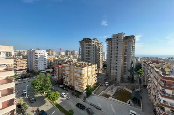 Stunning Sea and City Views: Luxurious 2+1 Apartment in Alanya Mahmutlar