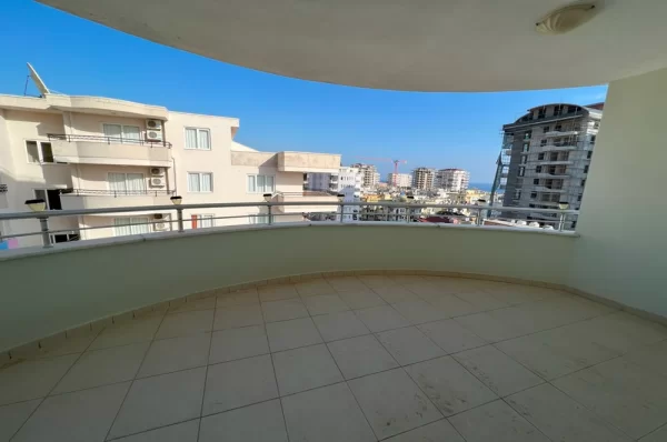 Stunning Sea and City Views: Luxurious 2+1 Apartment in Alanya Mahmutlar