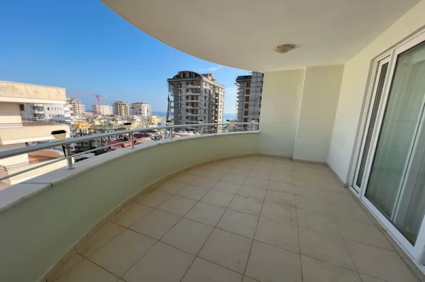 Stunning Sea and City Views: Luxurious 2+1 Apartment in Alanya Mahmutlar