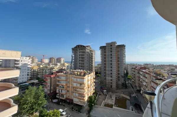 Stunning Sea and City Views: Luxurious 2+1 Apartment in Alanya Mahmutlar