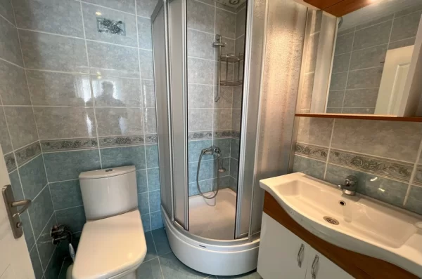 Stunning Sea and City Views: Luxurious 2+1 Apartment in Alanya Mahmutlar