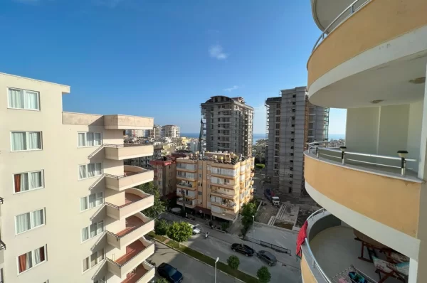 Stunning Sea and City Views: Luxurious 2+1 Apartment in Alanya Mahmutlar