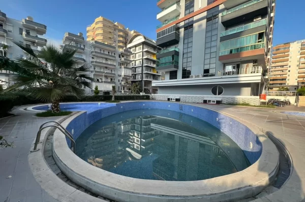 Luxurious Fully Furnished 2+1 Apartment with Pool View in Alanya, Mahmutlar