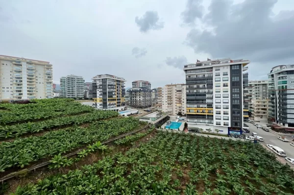 Deniz Kenarında Lüks Yaşam: Alanya Mahmutlar'da Satılık Muhteşem 2+1 Daire