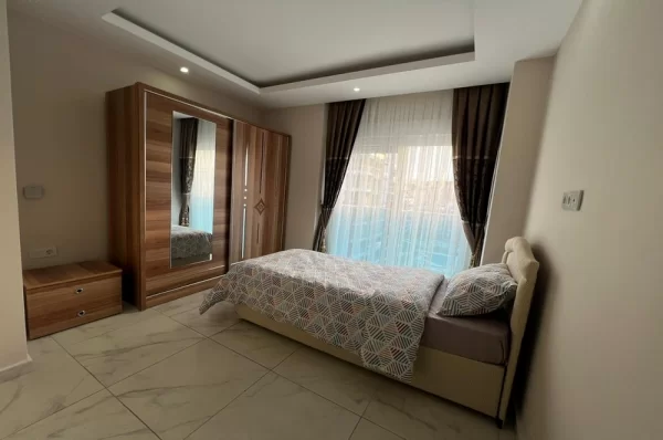 Spacious 3+1 Apartment with Pool and City View in Alanya