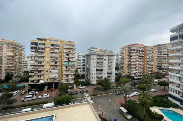 Plaja Sadece 250 Metre Uzaklıkta Full Eşyalı 125m2 Daire