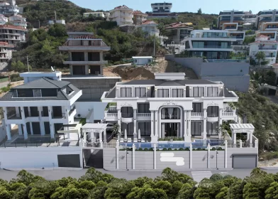 Lüks ve Ötesi! Çarpıcı ve Olağanüstü Olanaklara Sahip Deniz Manzaralı Villa