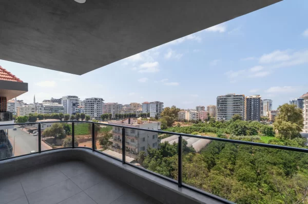 Bu Tek Yatak Odalı Daire ile Alanya'nın Mahmutlar Bölgesinde Modern Yaşamı Deneyimleyin