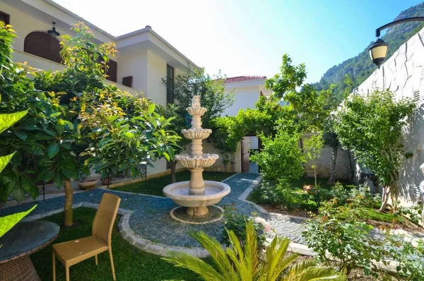 Escape to Paradise: Exquisite Sea View 5+2 Luxury Villa for Sale in Alanya