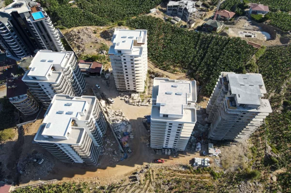 Nefes Kesen Deniz ve Dağ Manzaraları: Alanya'daki Mükemmel Dinlenme Yerinizi Keşfedin