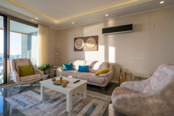 Продажа недвижимости 2+1 в Алании с современной мебелью и роскошным видом на Аланию