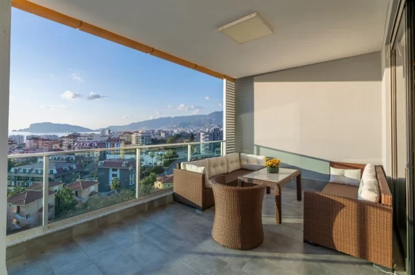 Продажа недвижимости 2+1 в Алании с современной мебелью и роскошным видом на Аланию