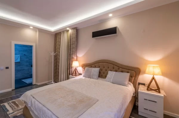 Продажа недвижимости 2+1 в Алании с современной мебелью и роскошным видом на Аланию