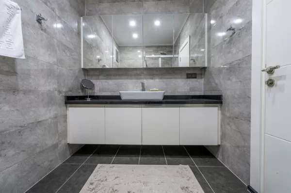 Продажа недвижимости 2+1 в Алании с современной мебелью и роскошным видом на Аланию