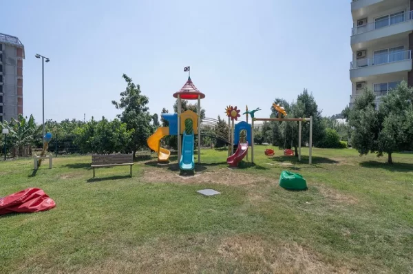 Alanya Demirtaş'ta Yemyeşil Doğa İçinde Full Eşyalı Satılık 2+1 Daire