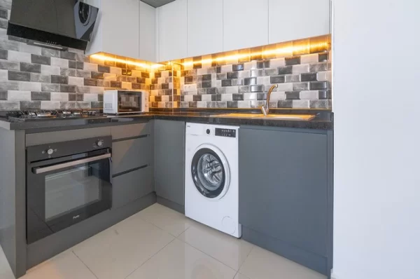 Alanya Demirtaş'ta Yemyeşil Doğa İçinde Full Eşyalı Satılık 2+1 Daire