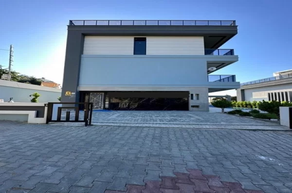 Live in Private Paradise Triplex 6+1 Villa for Sale in Alanya,Kargıcak