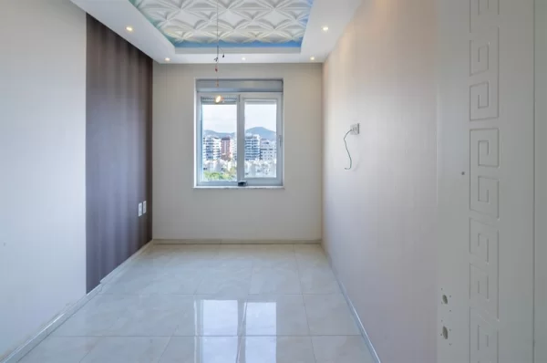 Alanya'da Kusursuz Tasarımlı 1+1 Denize Sıfır Son Derece Lüks Gayrimenkul