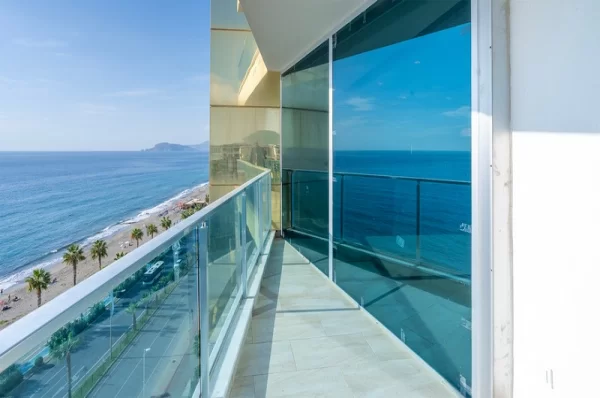  Flawlessly Designed 1+1 Seafront Extremely Luxury Property for Sale in Alanya