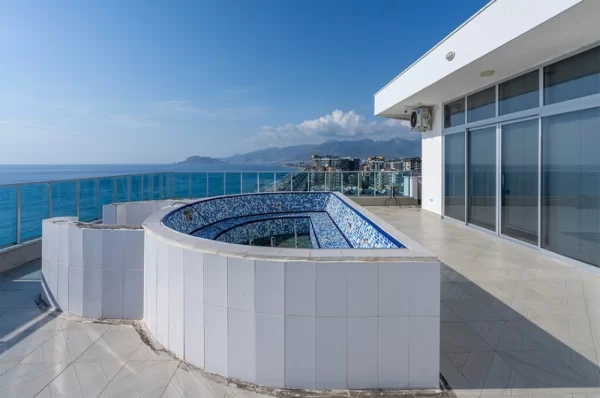 Flawlessly Designed 1+1 Seafront Extremely Luxury Property for Sale in Alanya
