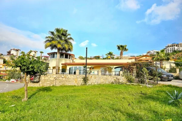 Sea and Cast View Extraordinary Luxury Villa for Sale in alanya,Kargıcak