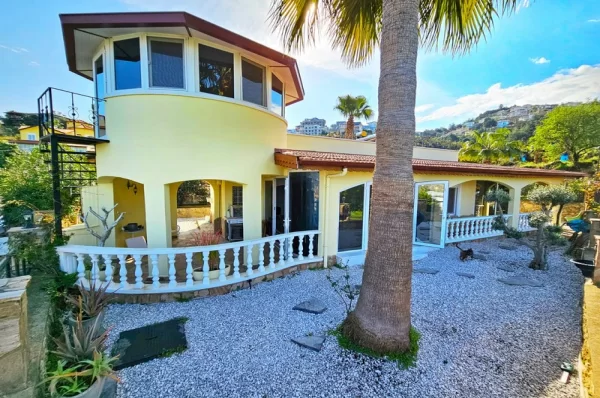 Sea and Cast View Extraordinary Luxury Villa for Sale in alanya,Kargıcak