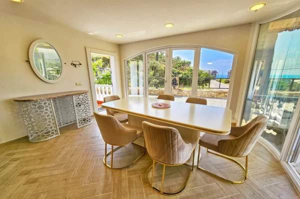 Sea and Cast View Extraordinary Luxury Villa for Sale in alanya,Kargıcak