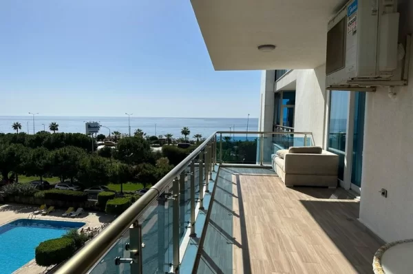 Panoramic Sea View Beachfront One Livingroom Apartment for Sale in Alanya