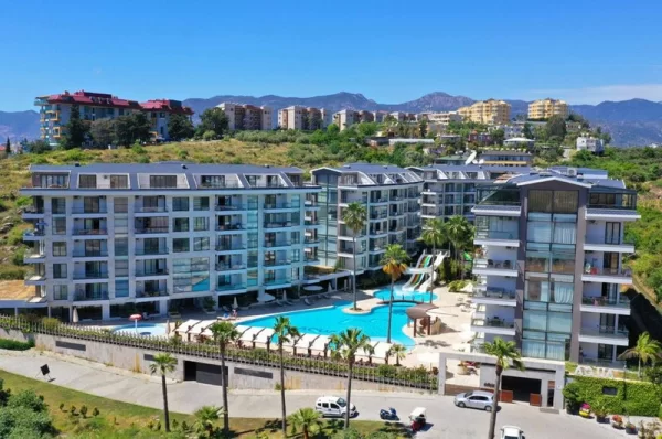 Alanya Kestel'de Sahile 500 Metre Uygun Fiyatlı Eşyalı 1+1 Daire