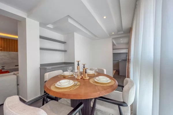 Akdeniz'in Tacı Alanya'da Satılık Deniz Manzaralı Villa