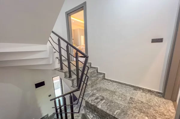 Akdeniz'in Tacı Alanya'da Satılık Deniz Manzaralı Villa