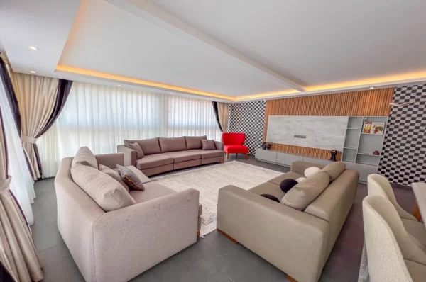 Akdeniz'in Tacı Alanya'da Satılık Deniz Manzaralı Villa