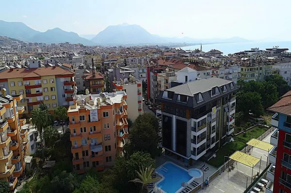 Alanya Merkezde 1+1 Daire ile Kent Yaşamının Yansıması