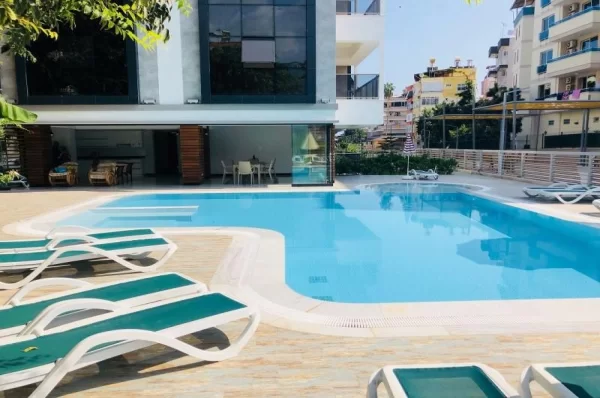 Alanya Merkezde 1+1 Daire ile Kent Yaşamının Yansıması