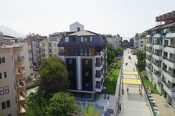 Reflection of Urban Life with 1+1 Apartment in the Center of Alanya