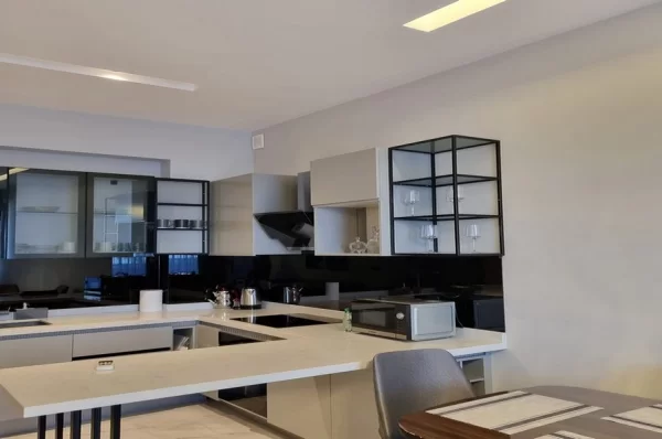 Alanya Kargıcak'ta Denize Sıfır 1+1 Eşyalı Lüks Daire