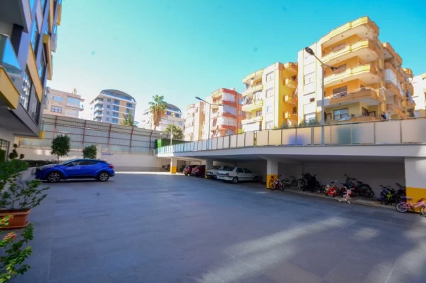 Alanya'nın Kalbinde Lüks Yaşamı Kucaklayın 5+1 Penthouse