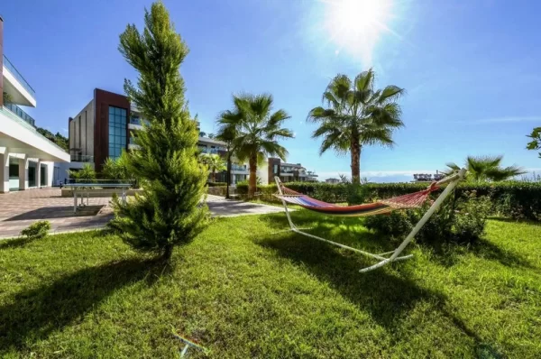 3+1 Penthouse and Ground Floor Properties for Sale in Alanya,Cikcilli