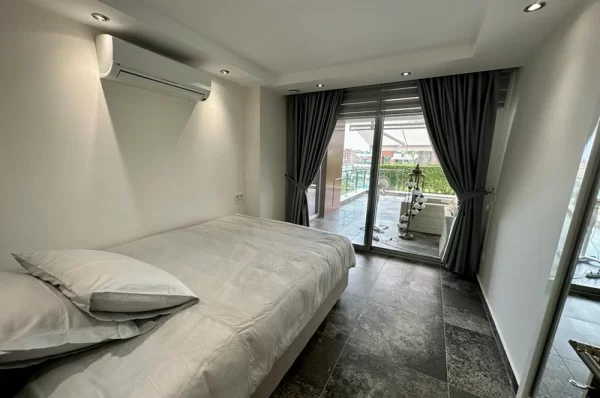 Alanya Cikcilli'de Satılık 3+1 Penthouse ve Zemin Kat Daireler